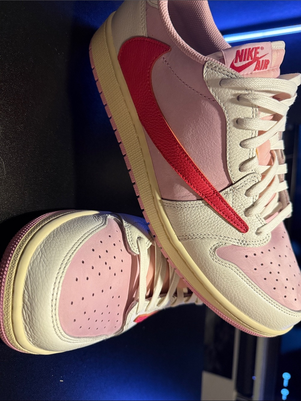 Nike Low Top Sneakers in Pink and Red